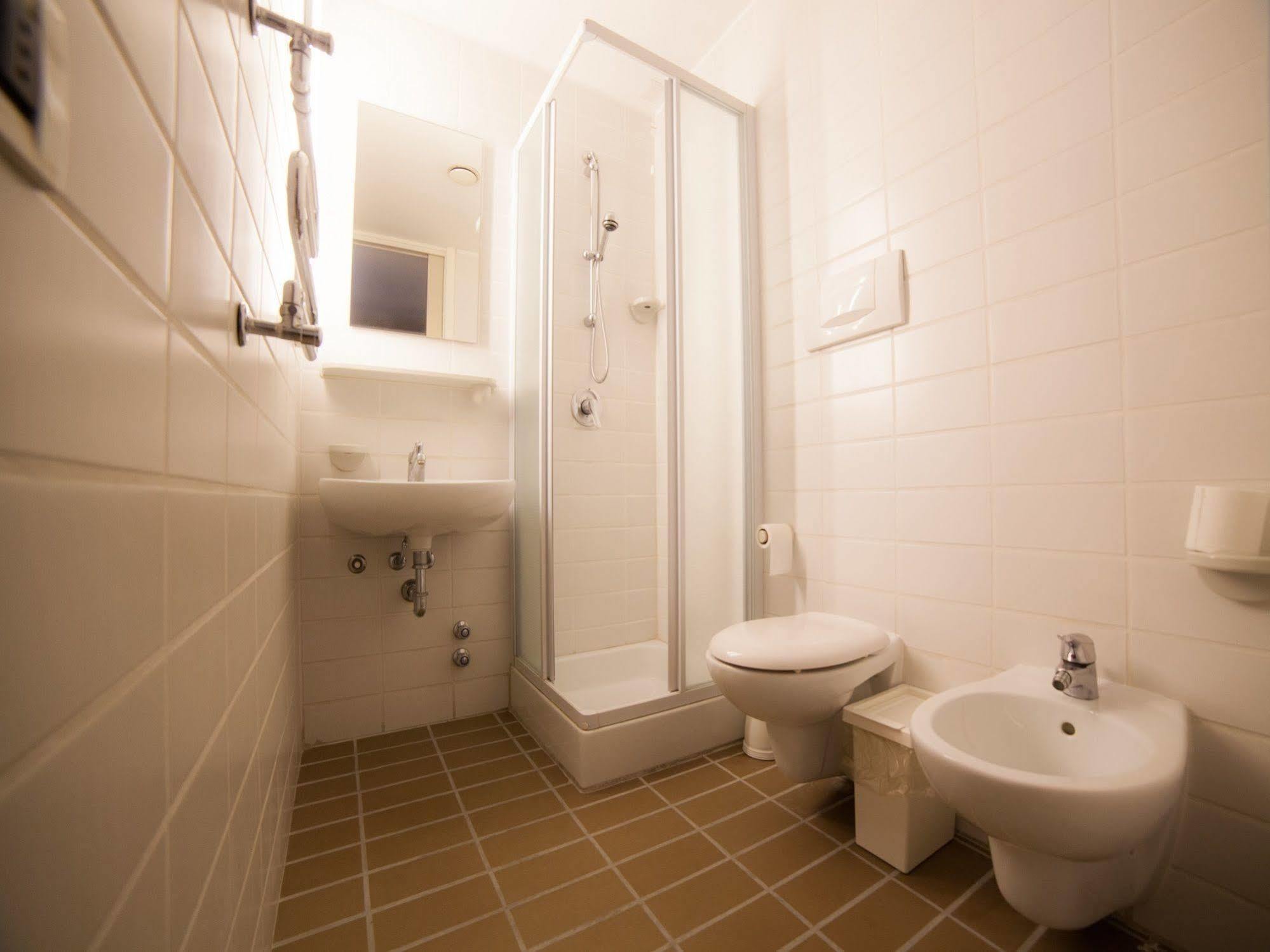 New Generation Hostel Citta Studi Milan Exterior photo